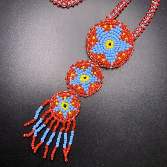 Seed Bead Medallion Star Fringe Pendant Necklace Red Blue Beadwork Vintage - Picture 3 of 6